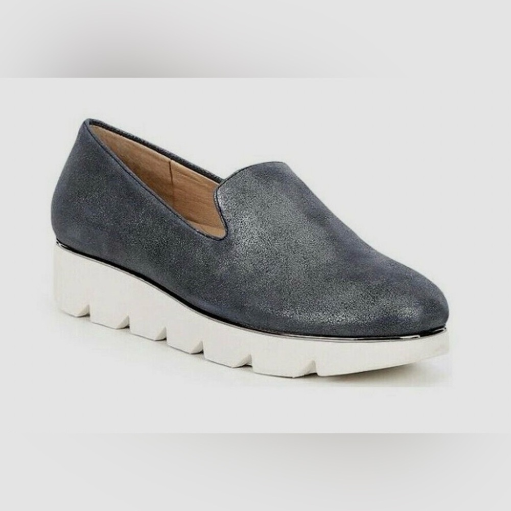 Alex Marie Women's Metallic Leather Platform Loafer Navy 
Size:7
